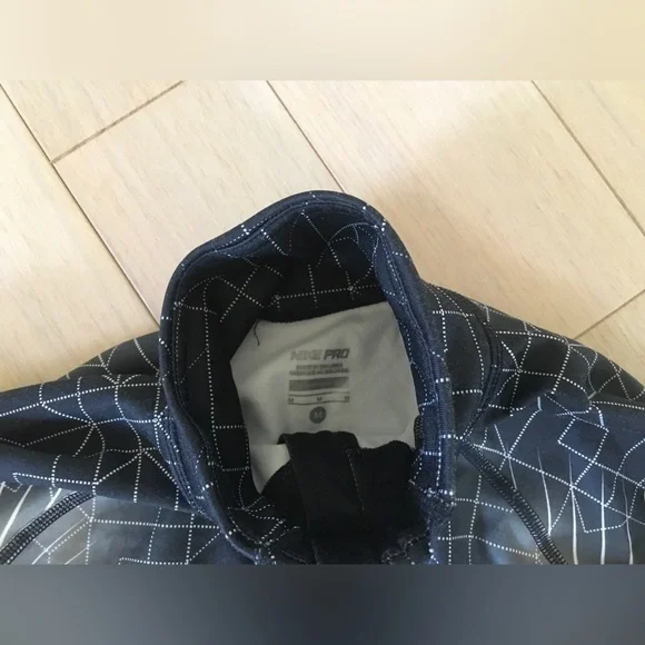 Nike Pro Hyperwarm half zip top - Picture 2 of 6